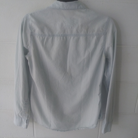 ❤Hollister Beaded Collar Light Denim Top Size S - Picture 15 of 15